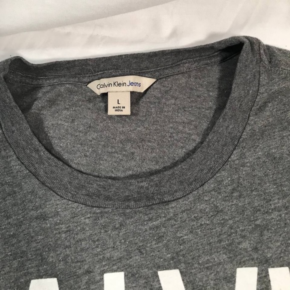 Calvin Klein Shirt - Picture 3 of 5